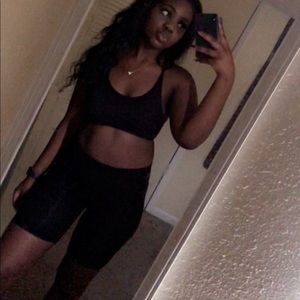 Meet your Posher, Tori